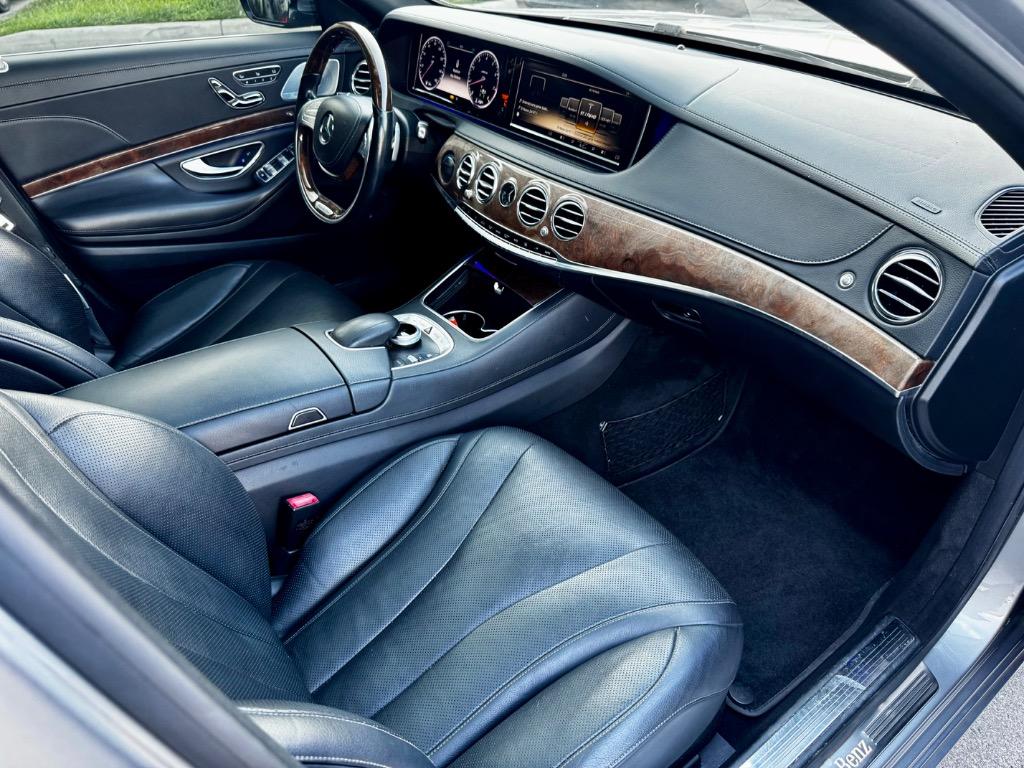 2014 Mercedes-Benz S-Class S550 photo 10