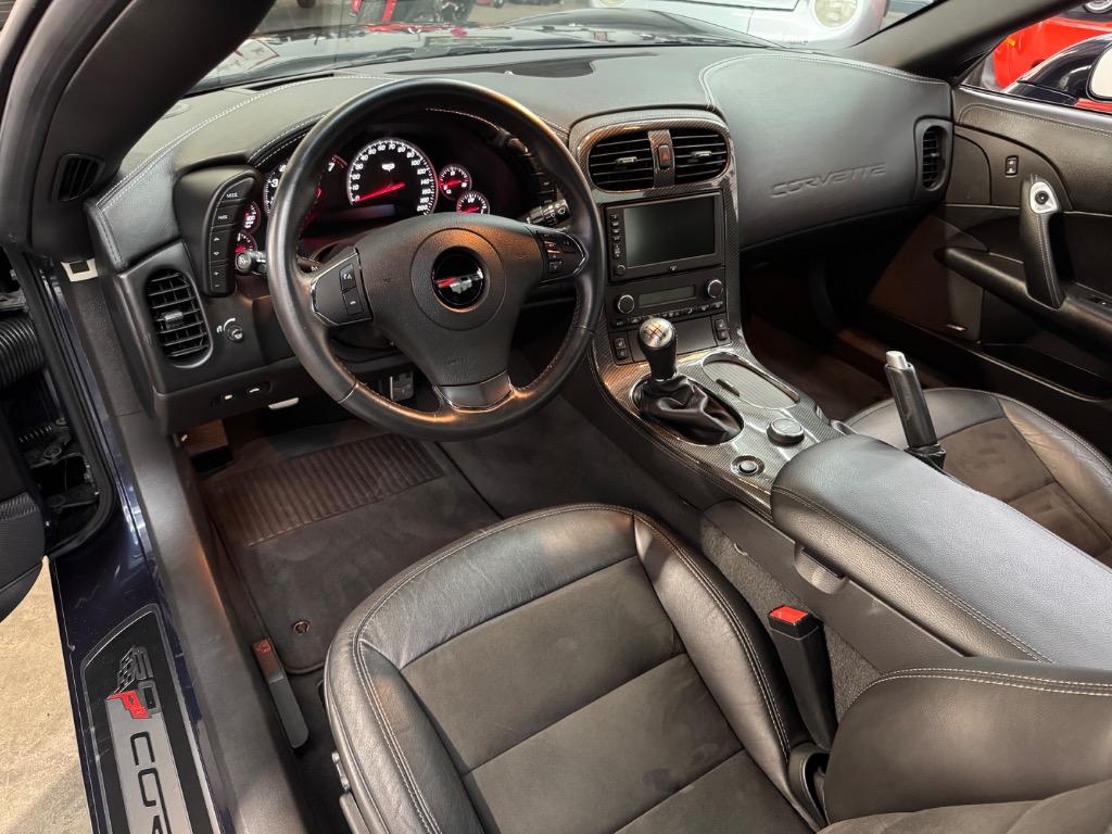 2013 Chevrolet Corvette Z06 photo 2