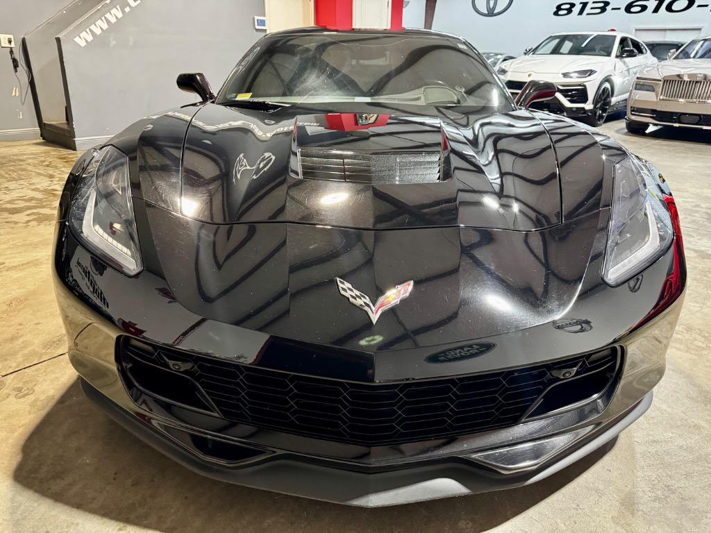 2019 Chevrolet Corvette 2LT photo 2