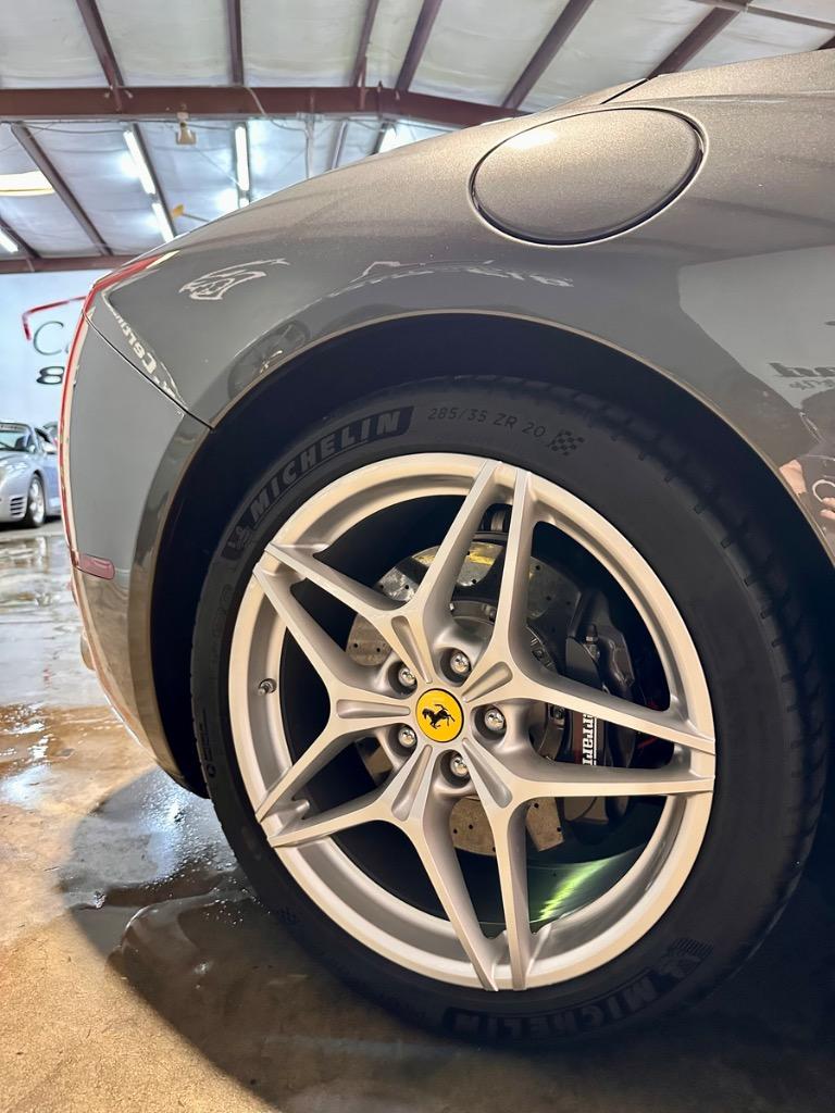 2013 Ferrari California Base photo 10