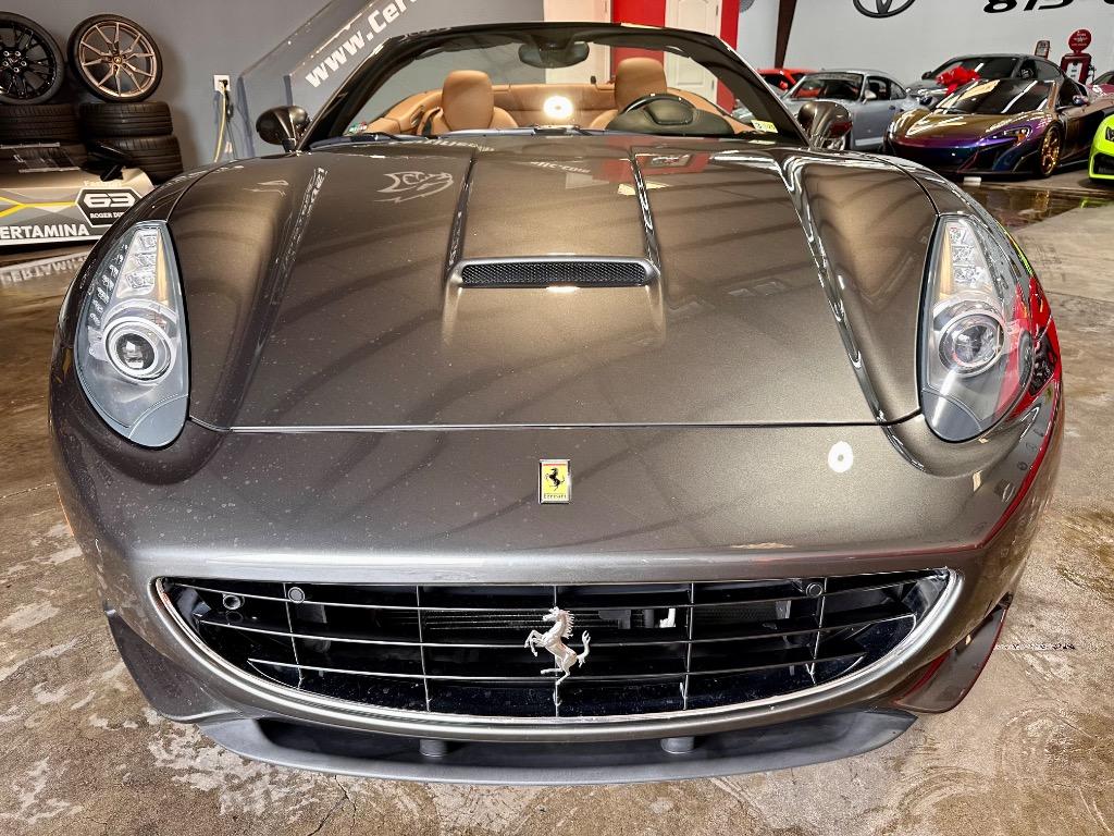2013 Ferrari California Base photo 3