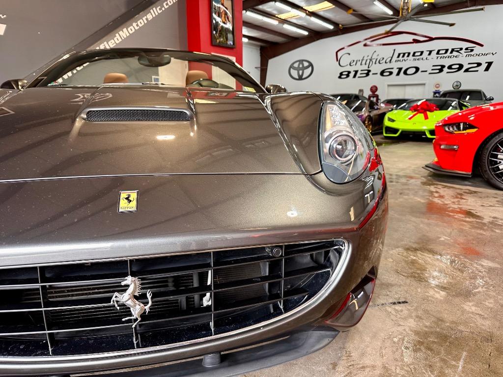 2013 Ferrari California Base photo 9