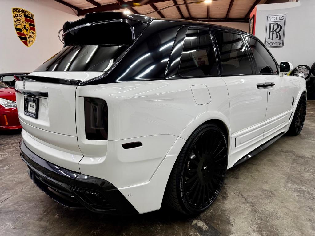 2022 Rolls Royce Cullinan RR31 photo 4