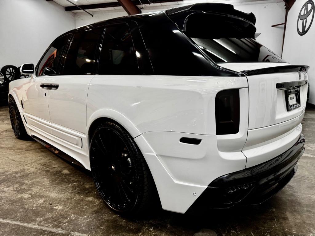 2022 Rolls Royce Cullinan RR31 photo 2