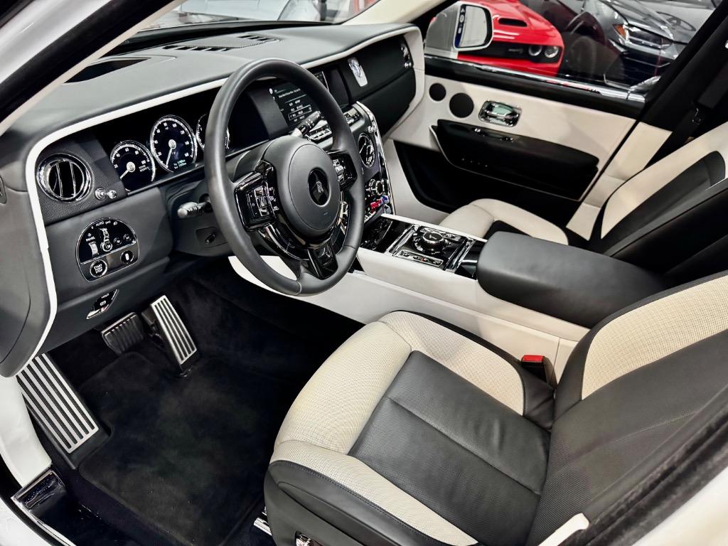 2022 Rolls Royce Cullinan RR31 photo 7