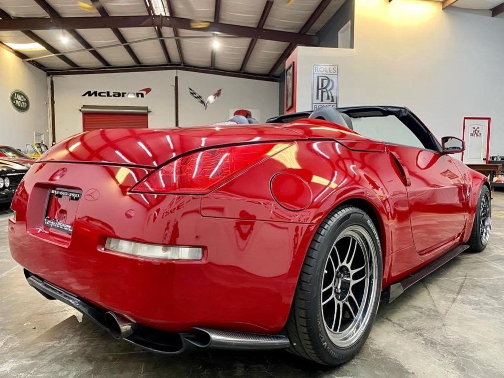 2006 Nissan 350Z Touring photo 4