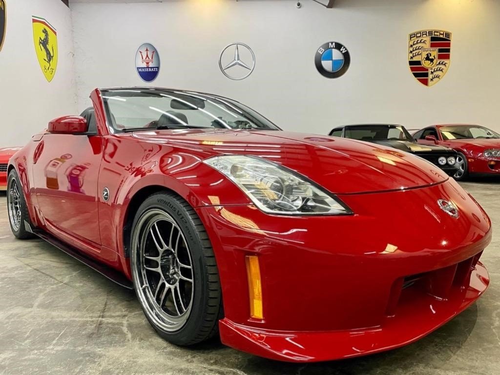 2006 Nissan 350Z Touring photo 3