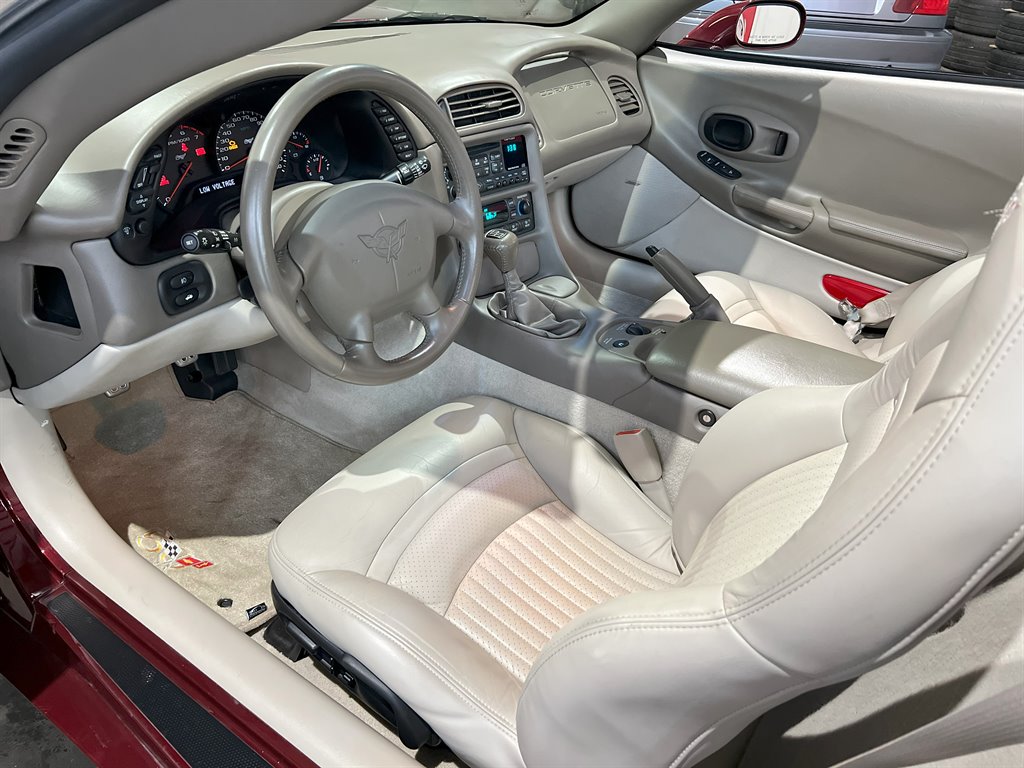 2003 Chevrolet Corvette Base photo 8