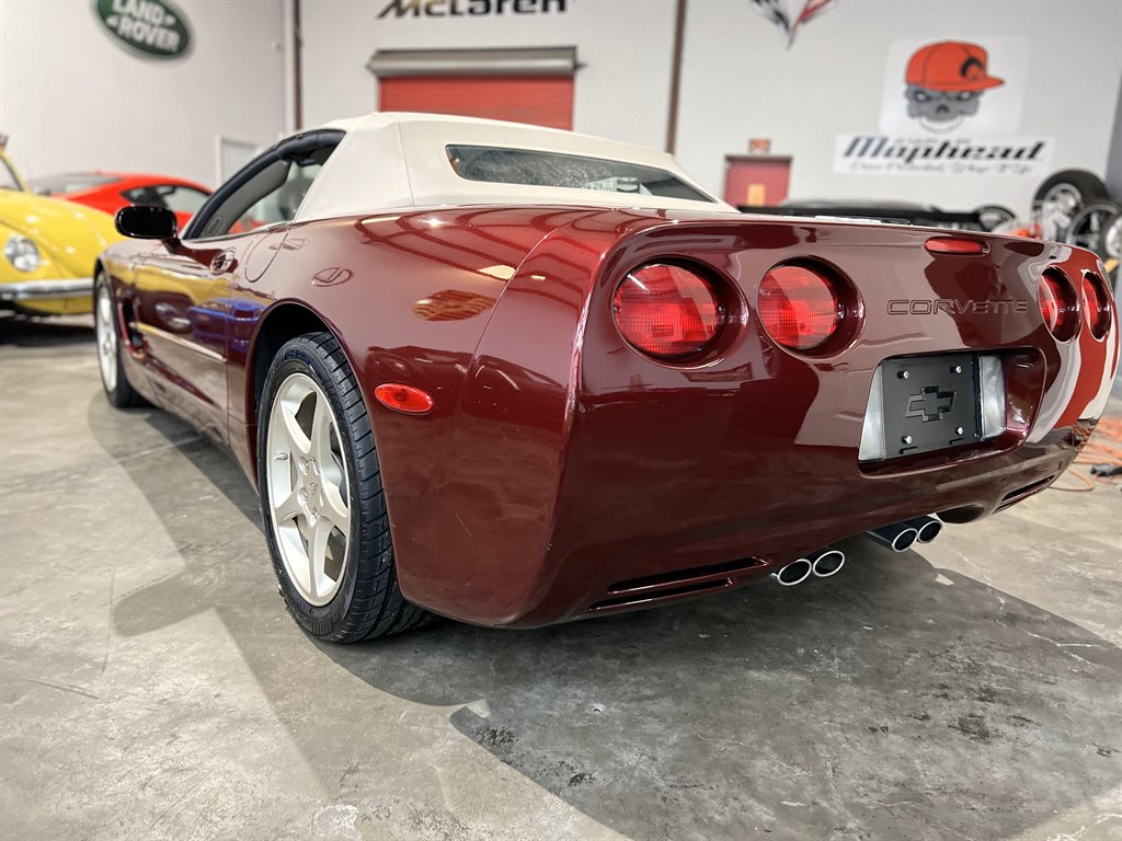 2003 Chevrolet Corvette Base photo 4