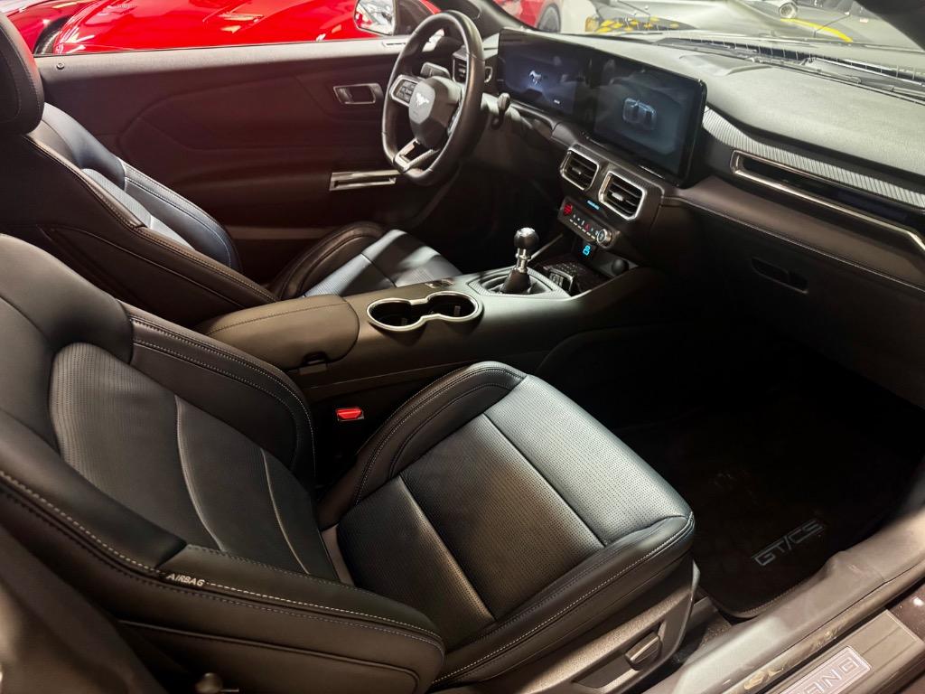 2024 Ford Mustang GT photo 5