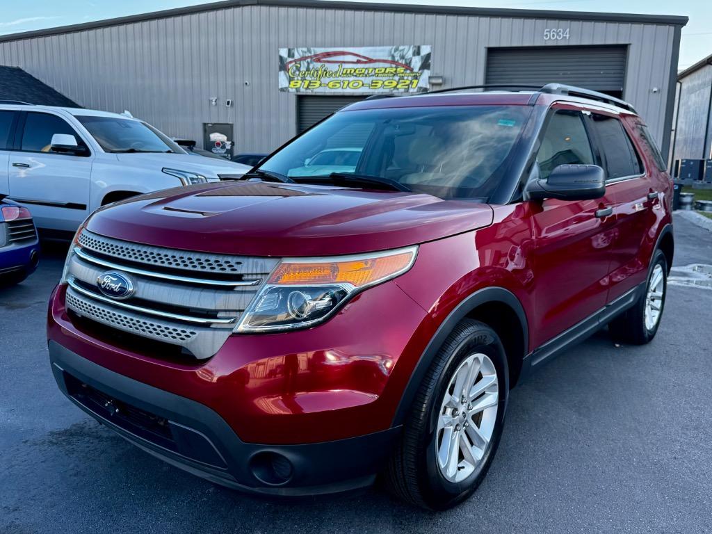 Ford Explorer's photo